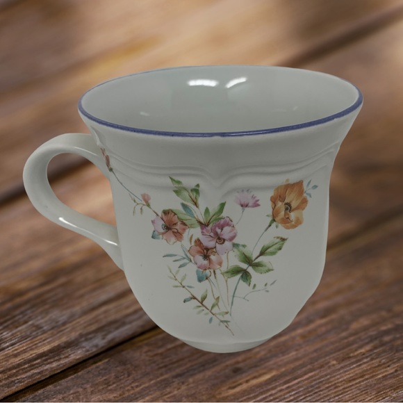 Mikasa French Countryside Blue Bouquet Floral Mugs Set of 6 – Made in Japan - Picture 3 of 7